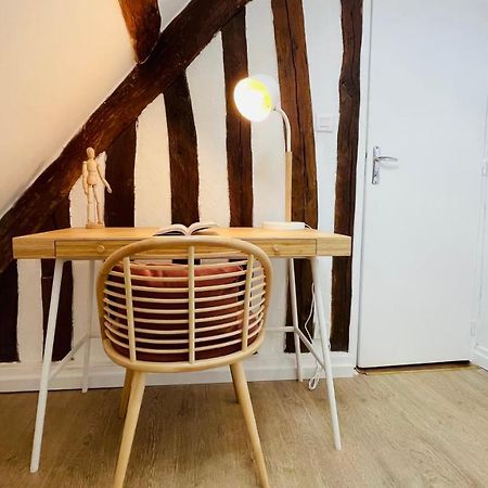 Le Champs Des Oiseaux Apartment รูออง ภายนอก รูปภาพ